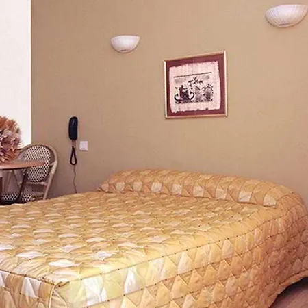 Hotel Mistral 2*